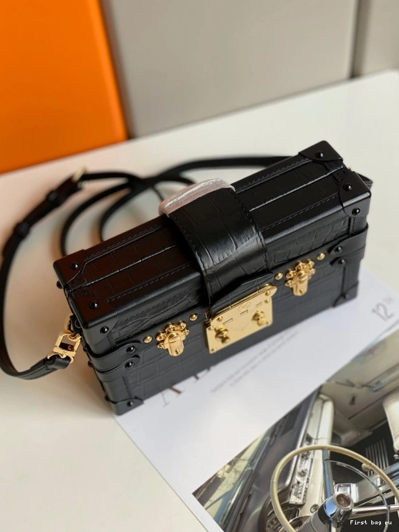 First bag ru PETITE LOUIS VUITTON MALLE 0814